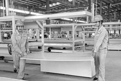 集體過生日 開展 民族團(tuán)結(jié)一家親 活動 住上新宿舍 和田少數(shù)民族員工實現(xiàn)轉(zhuǎn)移就業(yè) 開啟新生活